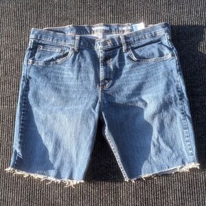 Wrangler Denim Shorts Distressed Straight Fit Mens Size 38 Light Wash